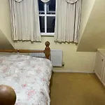 Richmond Room Near City Centre